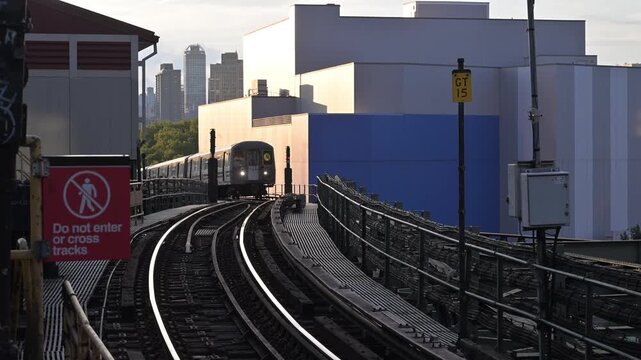 NY Subway into the Station 03