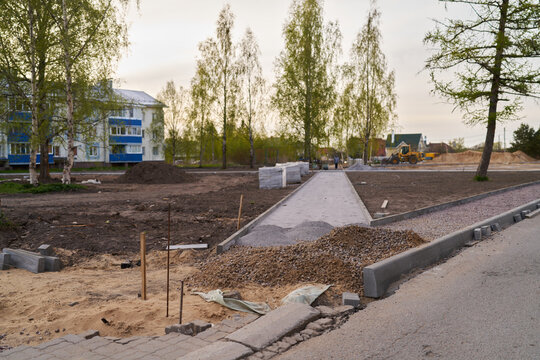 Markers placed close to housing with water management emphasis