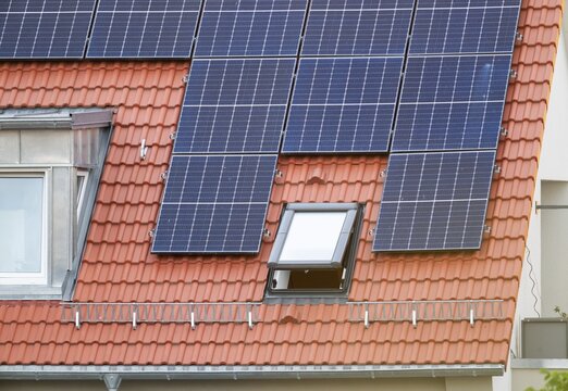 Roof with solar panels or solar modules or photovoltaic modules, Stuttgart, Baden-W&uuml;rttemberg, Germany