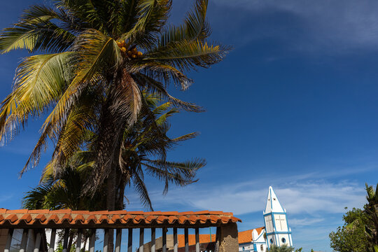 Church with Caribbean colonial architecture in the coastal town of Ad&iacute;cora &ndash; Travels along the Venezuelan coast