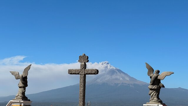 Volc&aacute;n Popocatepetl y Cholula