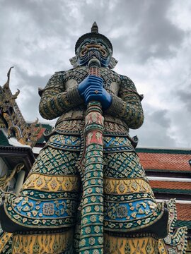 giant statue in thailand