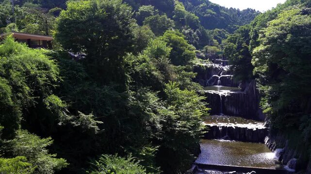 Tiered Tahara Falls in Tsuru, Yamanashi, a Site Associated with Matsuo Basho
