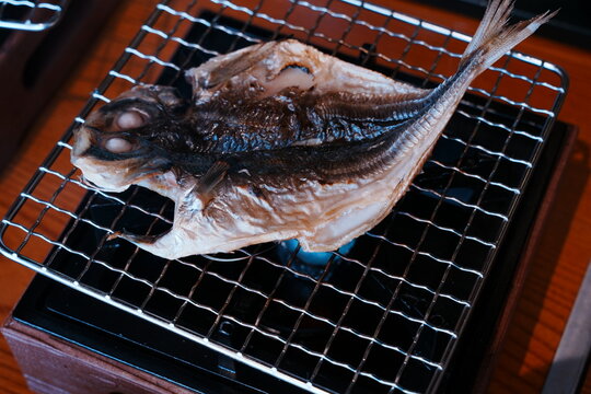 Dried Horse Mackerel, Traditional Japanese Dried Fish - 日本料理 アジの干物 日本の伝統的な魚の開きと朝食料理