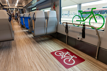 Electric railcar © Belish