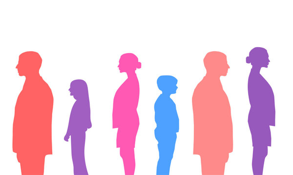 Siluetas de hombres, mujeres y ni&ntilde;os de perfil