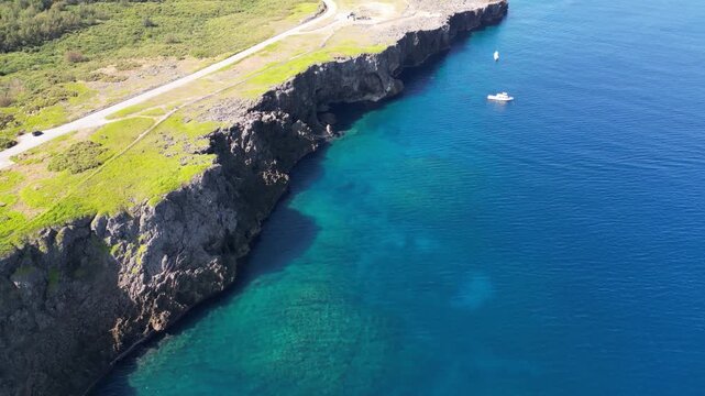 白鳥崎西海岸公園の断崖と青海空撮