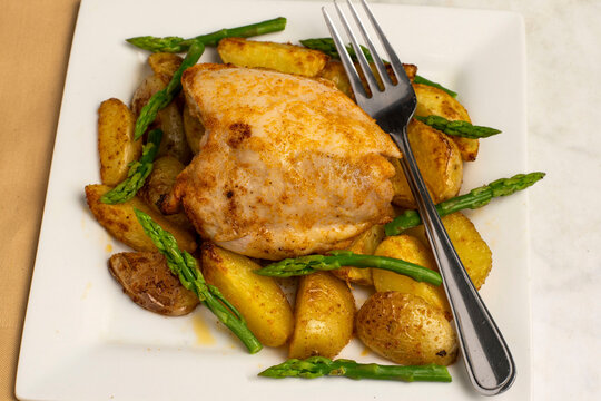 chicken thigh  with  potato wedges