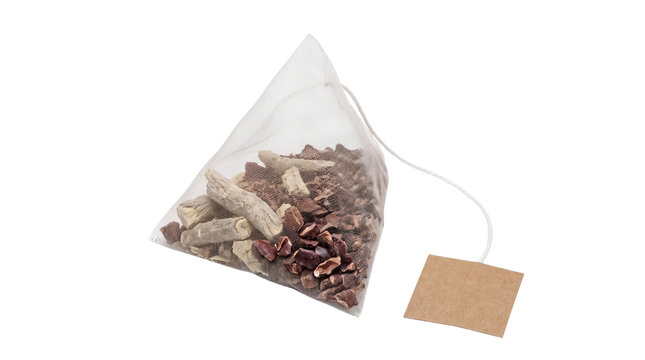 Pyramid tea bag with herbal blend and blank tag. Transparent mesh sachet with loose leaf tea. Organic infusion for wellness. isolated PNG with Transparent Background
