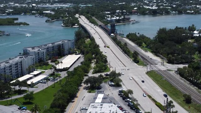 Jupiter Florida boat traffic and regular traffic