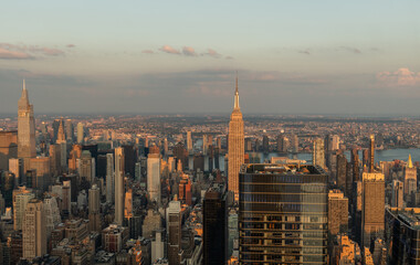 Obraz premium Scenic panoramic aerial midtown vista at sunset, Manhattan, New York City