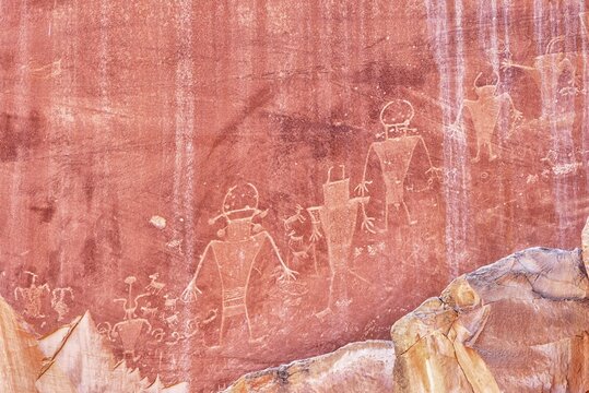 Fremont Indian petroglyphs, Capitol Reef National Park, Utah, USA, North America