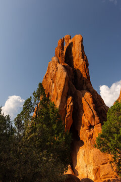 Garden of the Gods red rock formation under blue sky
