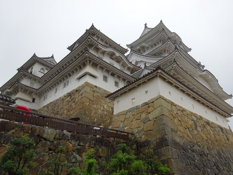《japan》Majestic White Keep of Historic Himeji Castle
