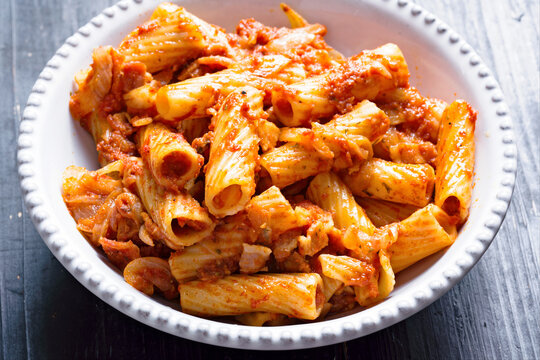 Italian rigatoni amatriciana tomato sauce pasta
