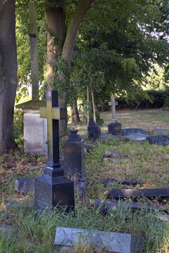 Alter Friedhof in Veltheim
