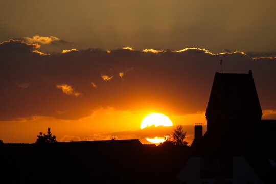 Sonnenuntergang &uuml;ber Veltheim
