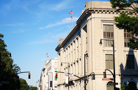The Court of Appeals of North Carolina in foreground and the NC State Supreme Court behind it, in downtown Raleigh, North Carolina
