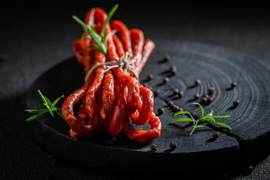 Tasty kabanos flavored with rosemary and black pepper.