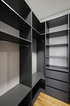 Dressing room wardrobe shelving details