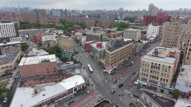 flying counter clockwise around Bronx 149th and 3rd intersection