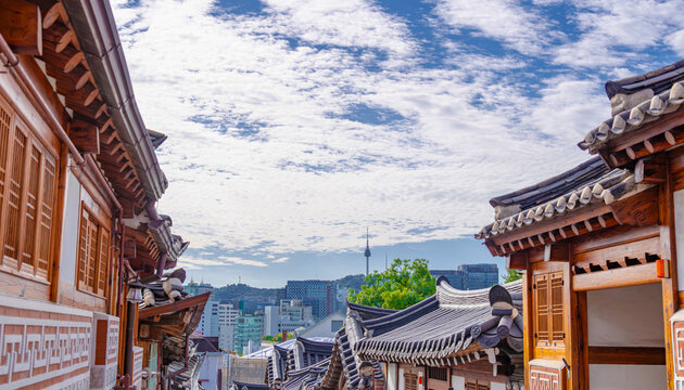 The most beautiful Viewpoint bukchon hanok village,
panoramic, tourist attractions in the city park of seoul City,
 Asia business concept image,panoramic modern cityscape building in korea. 