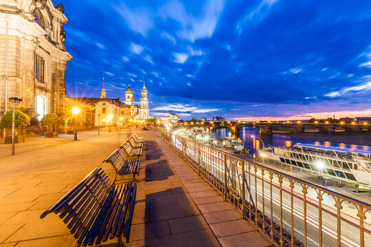 Germany, Dresden, Bruehl's Terrace and Augustus bridge