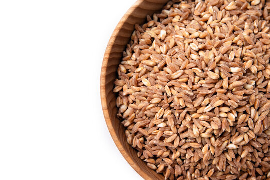 Ciotola con farro perlato biologico, alimentazione vegetariana 
