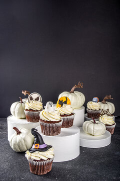 Sweet Halloween cupcakes