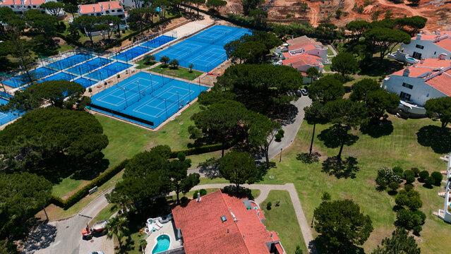  aerial view on a tennis court 