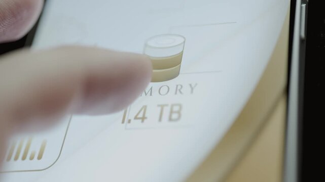 Memory capacity increases from 1.4 to 1.5 TB