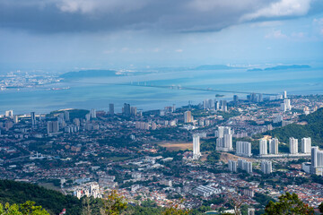 Fototapeta premium Penang city skyline with bridge over sea