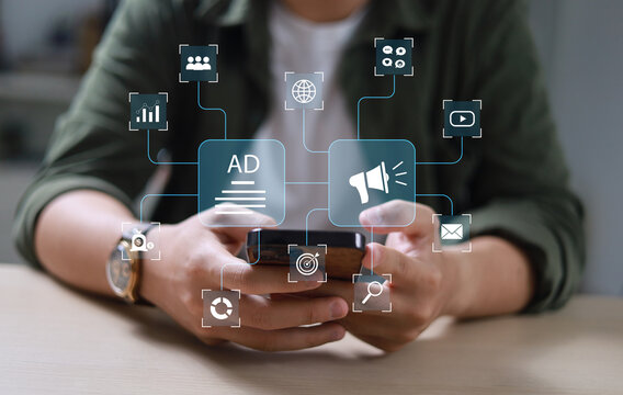 digital marketing concept Marketers analyze online advertising campaigns and performance indicators. Advertise on websites and social media Banner advertising on the internet.