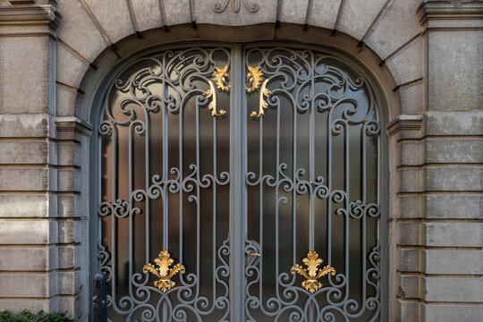 gate of mansion