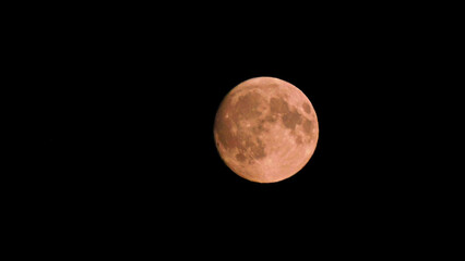 Zunehmender Vollmond im süden der Uckermark im August 2026