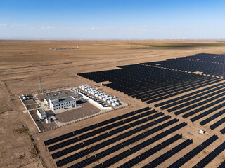photovoltaic solar panel array in desert for energy storage © zhu difeng
