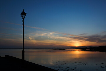 Coucher de soleil sur la côte à Dungloe dans le comté de Donegal © Julien