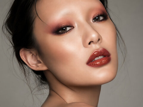 Close-Up Browless Beauty Portrait with Dramatic Eye Makeup