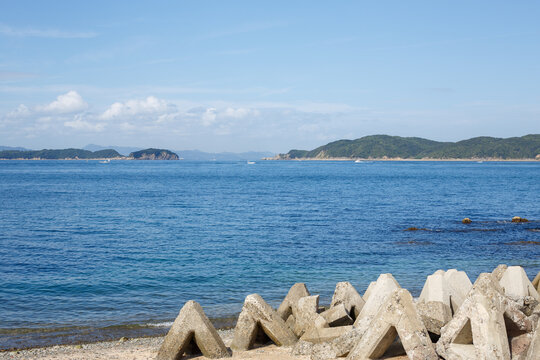 淡嶋神社横の海
