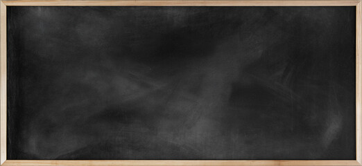 Blank blackboard with wooden frame © Ghurafa