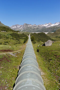 Austria, Vorarlberg, Vermunt, Bielerhohe, Water supply pipe from Silvretta dam
