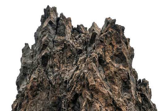 Un grand rocher escarp&eacute; et textur&eacute; avec des d&eacute;tails g&eacute;ologiques complexes, isol&eacute; sur un fond blanc pur, id&eacute;al pour des compositions de design graphique, des montages photo ou des projets de paysage.