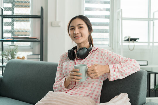 Woman enjoying life at home, promoting healthy eating, wellness, and a balanced lifestyle. Concept of natural nutrition, mindfulness, and modern healthy living.