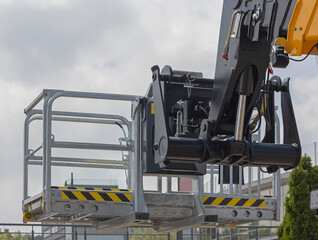 Work Platform Man Basket Attachment to Telehandler Boom Construction Machine © markobe