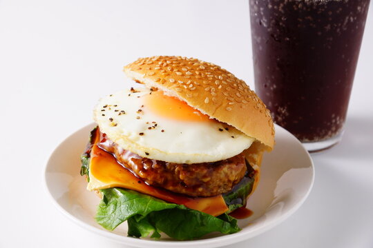 チーズとてりたまバーガー