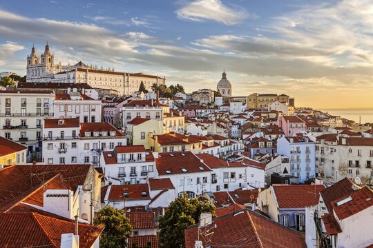 San Pedro de Alc&acirc;ntara Terrace, Lisbon, Portugal