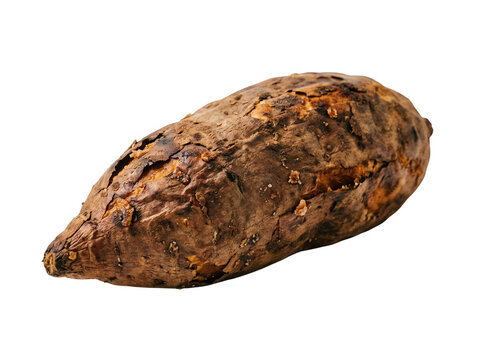 Une patate douce enti&egrave;re cuite au four avec une peau brune textur&eacute;e et rid&eacute;e, isol&eacute;e sur un fond blanc pur, id&eacute;ale pour des concepts de cuisine saine, de nutrition v&eacute;g&eacute;tale et de recettes