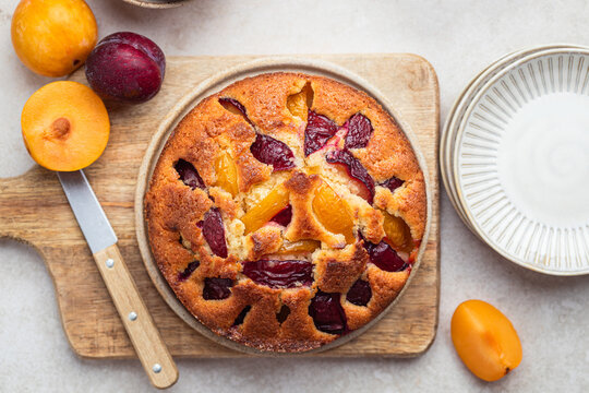g&acirc;teau quatre quart moelleux aux prunes fra&icirc;ches