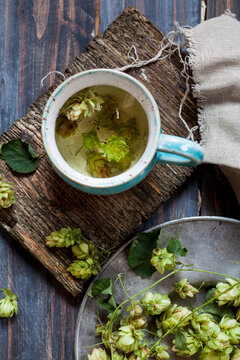 Hop tea in tea cup