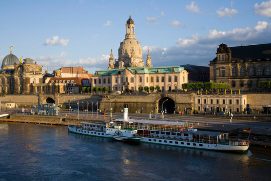 Germany, Dresden, Elbe river and waterfront